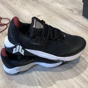 JJ Watt 4’s size 9